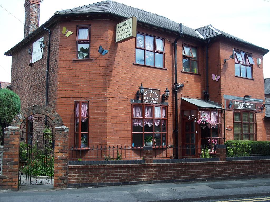 Butterfly Guest House Cheadle  Exterior photo